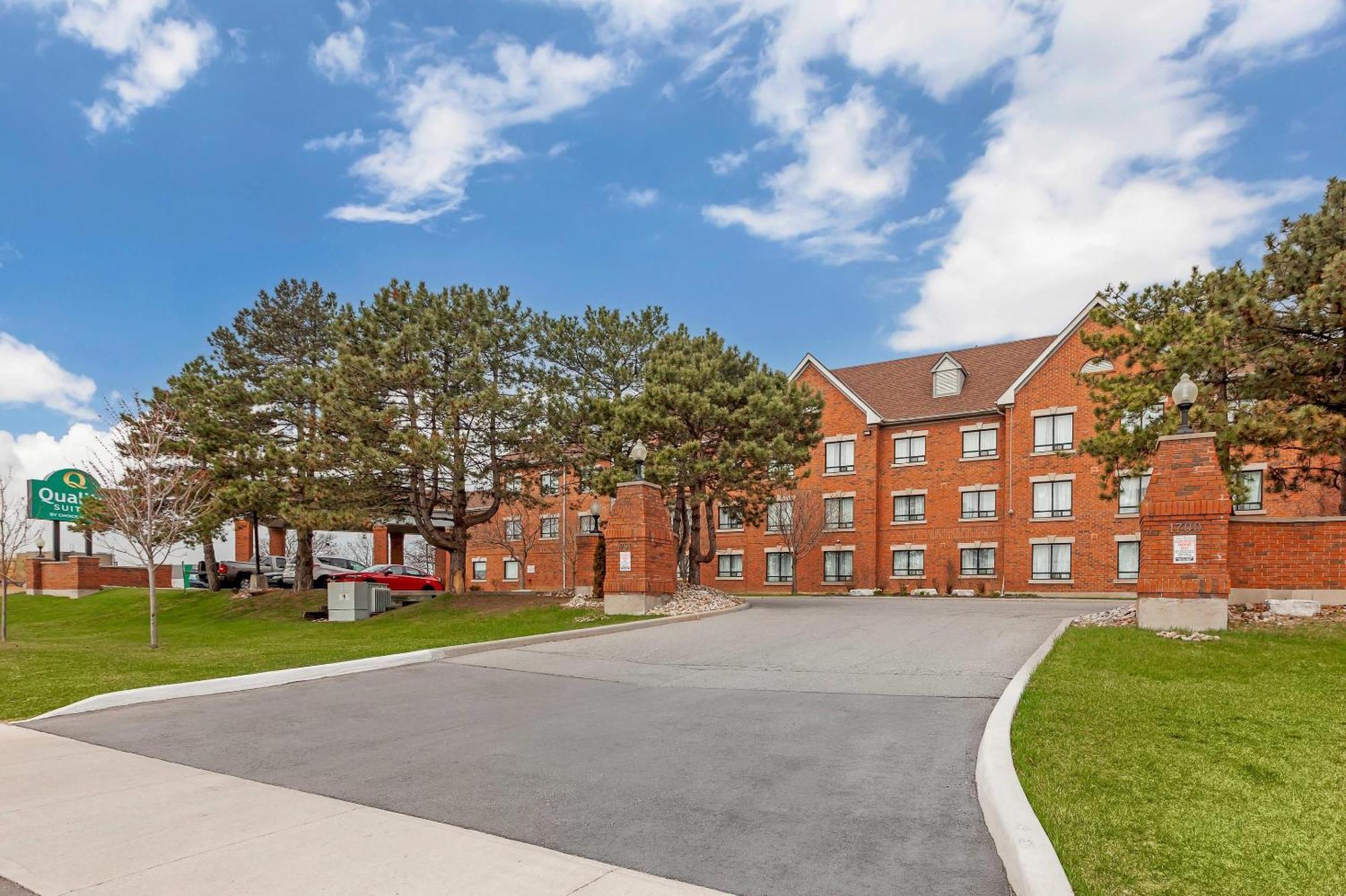 Quality Suites Whitby Exterior foto