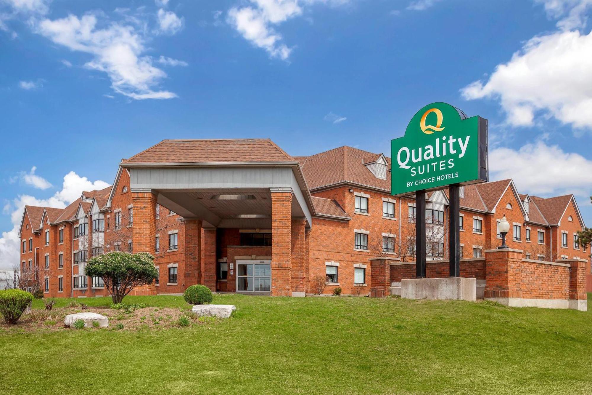 Quality Suites Whitby Exterior foto